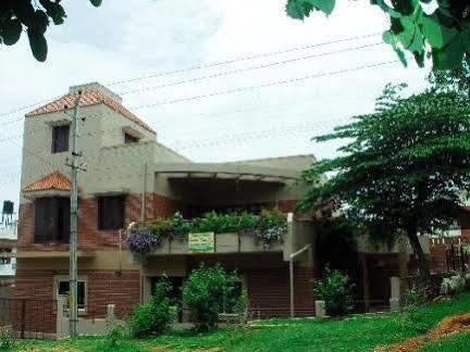 Tulips Homestay Mysore Luaran gambar
